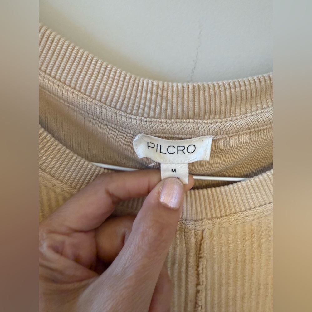 Pilcro Cream Ruffled Sleeve Knit Top size m - Picture 3 of 6